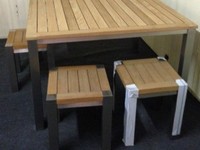 toonzaalmodel terrastafel inox / teak