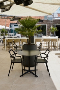 Vondom Faz tablebase